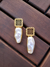 Load image into Gallery viewer, Signature Baroque Pearl Studs Square
