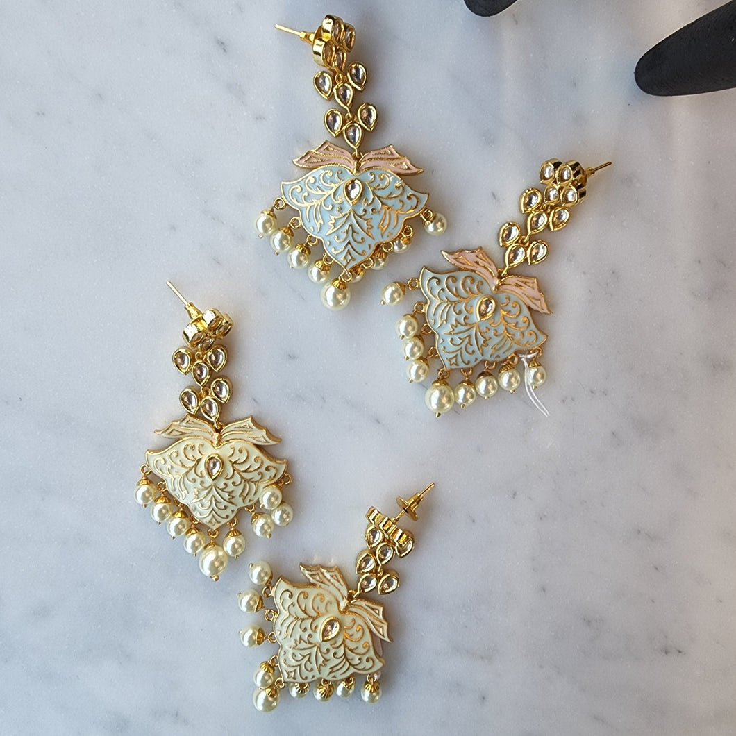 Zhaleh Danglers