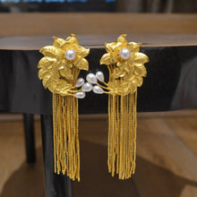 Load image into Gallery viewer, Floral Chain Danglers
