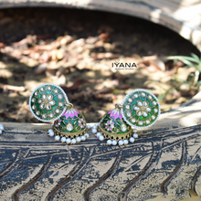 Load image into Gallery viewer, Rangeen Jhumkas
