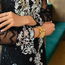 Load image into Gallery viewer, Floral Adjustable Handcuff
