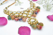 Load image into Gallery viewer, Mastani Necklace Set
